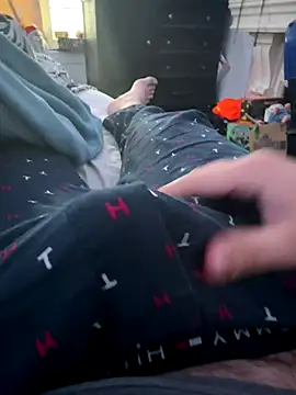 Snapshot of HardlyaBrigade chatting on January 6, 2026, 3:16 pm HardlyaBrigade online show from January 6, 2026, 3:16 pm