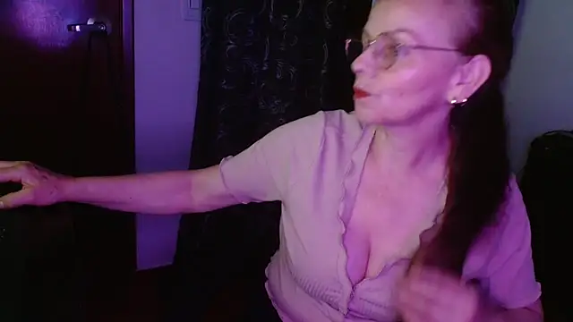 Snapshot of asleycavta chatting on April 23, 2026, 11:29 pm asleycavta online show from April 23, 2026, 11:29 pm