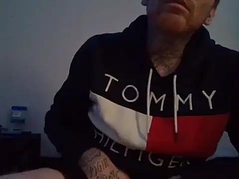 jtexas05 online show from November 6, 2025, 3:24 pm