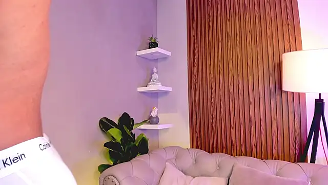 liam collins21 online show from November 27, 2025, 11:56 am