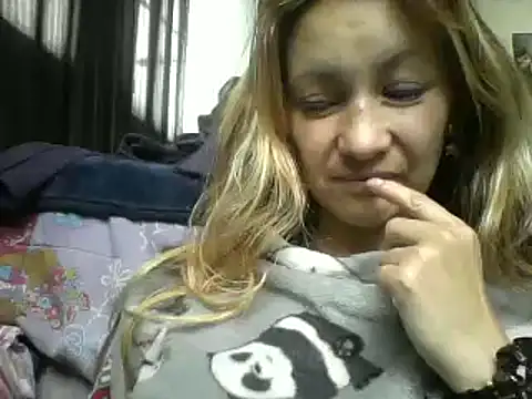 Snapshot of Paulita_x3 chatting on June 28, 2026, 11:38 am Paulita x3 online show from June 28, 2026, 11:38 am