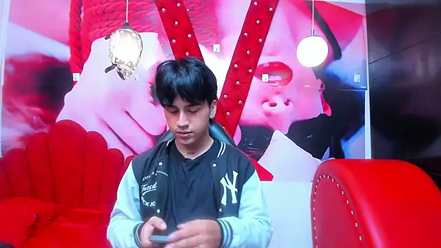 alex 477 online show from October 2, 2025, 11:28 am