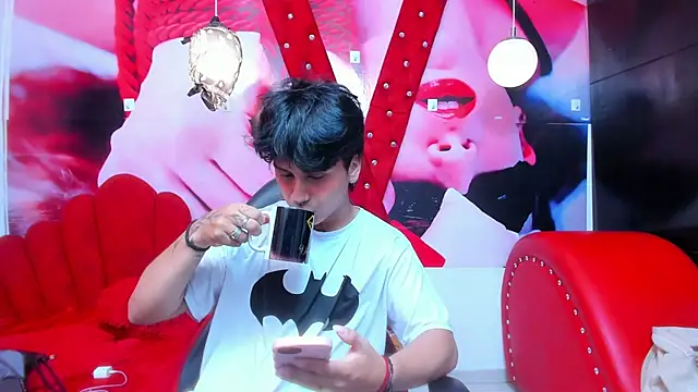 alex 477 online show from October 13, 2025, 11:21 am