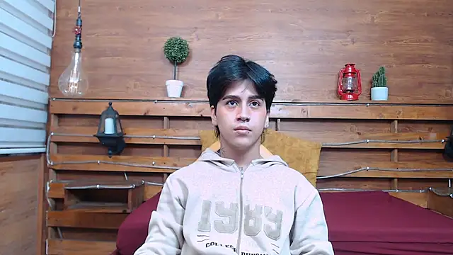 alex 477 online show from October 15, 2025, 11:43 am