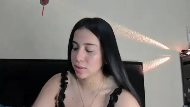 Gigi-bom online show from December 28, 2024, 11:05 pm