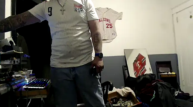 sledge901 online show from February 2, 2025, 9:40 am