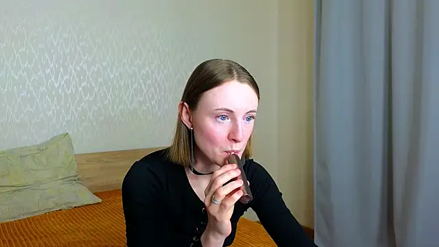 Cowell Adelina online show from April 13, 2026, 9:26 am