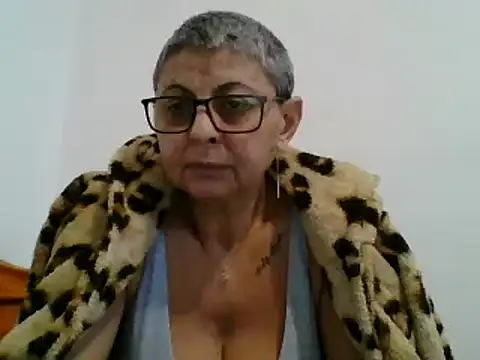 roseblak42 online show from February 6, 2025, 2:26 pm