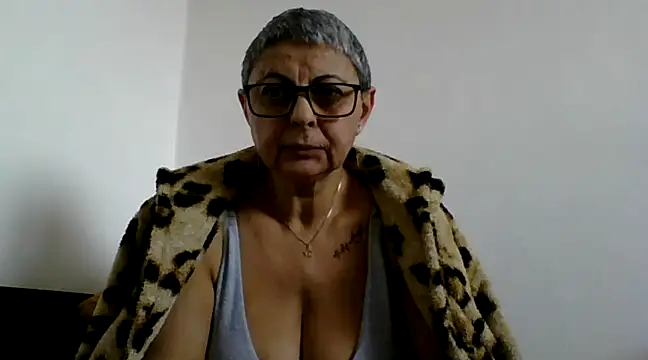 roseblak42 online show from February 14, 2025, 10:38 am