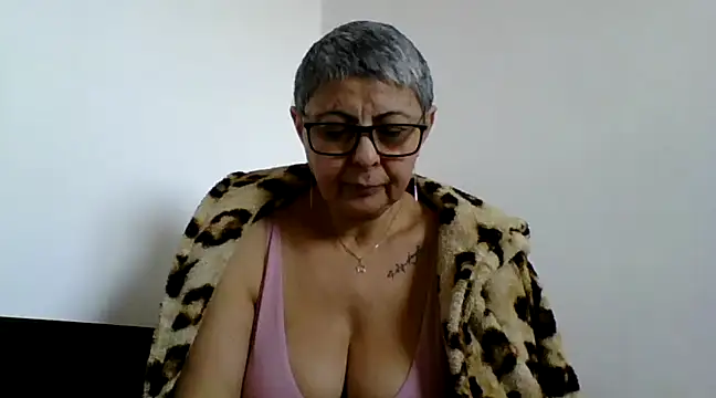 roseblak42 online show from February 22, 2025, 9:56 am