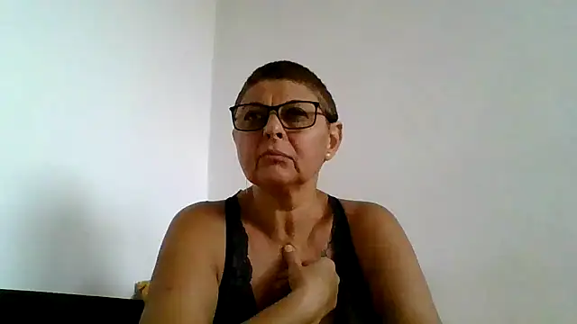roseblak42 online show from September 20, 2025, 3:13 pm