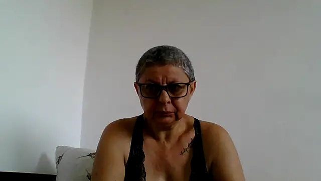 roseblak42 online show from July 2, 2026, 3:51 pm