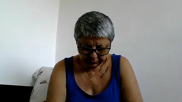 roseblak42 online show from July 29, 2026, 9:29 am