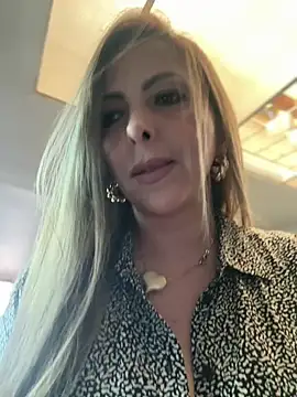  Abril-Office1 online show from January 14, 2026, 4:45 pm