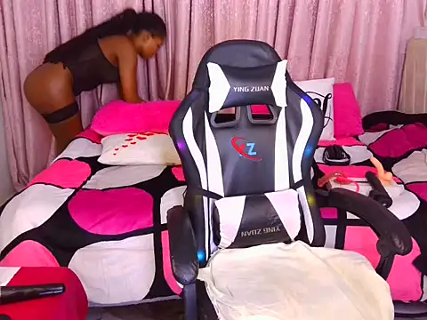 Pretty-shally online show from September 15, 2025, 10:21 pm