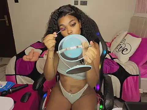 Pretty-shally online show from June 22, 2026, 1:18 am