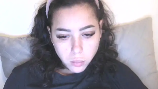 LovelyJulliette online show from February 1, 2026, 5:44 pm