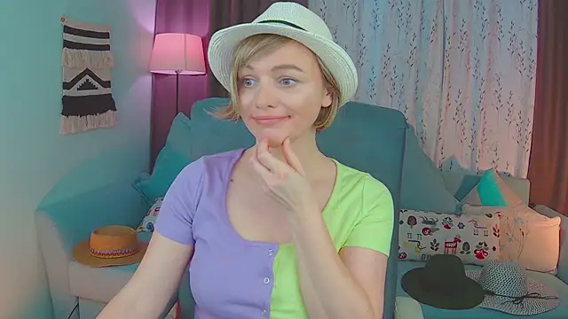 NandiSmile online show from February 27, 2025, 2:54 pm