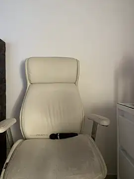 natashasweet online show from March 3, 2025, 3:53 pm