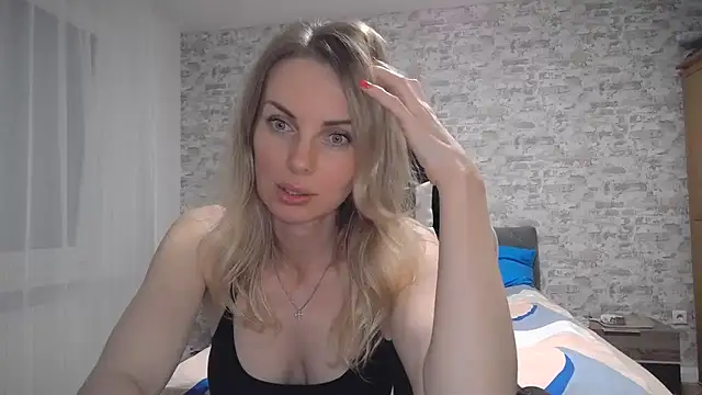 AlissonBia online show from September 20, 2025, 9:05 pm