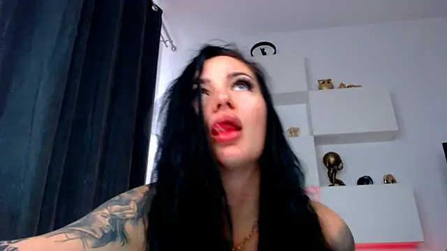 arianatattoos online show from October 18, 2025, 7:53 am