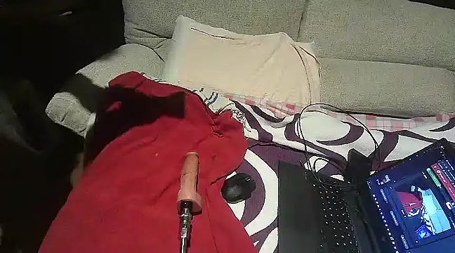 fransexdol online show from February 10, 2025, 9:15 pm