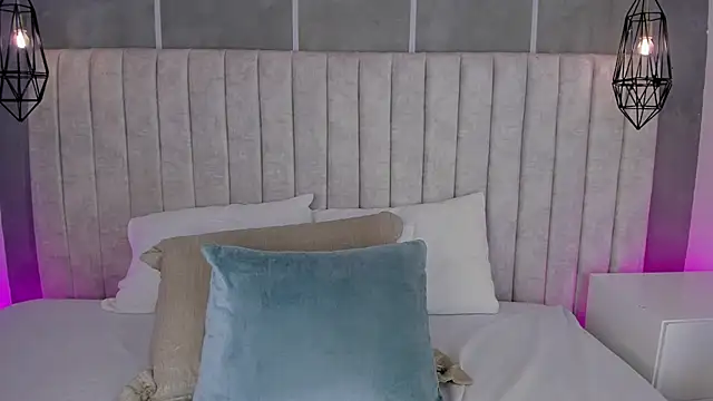 lea gray online show from March 30, 2026, 6:53 pm