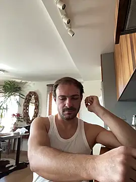 Snapshot of Adventurehotman chatting on December 19, 2024, 10:34 am Adventurehotman online show from December 19, 2024, 10:34 am