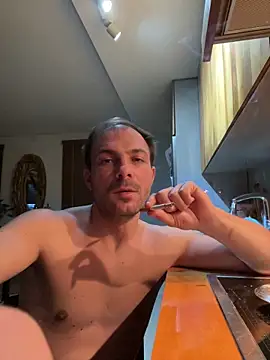 Snapshot of Adventurehotman chatting on January 8, 2025, 3:19 am Adventurehotman online show from January 8, 2025, 3:19 am