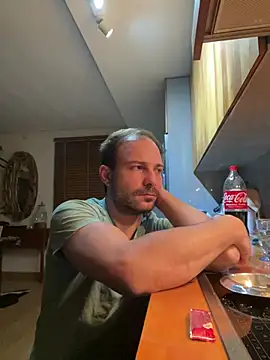 Snapshot of Adventurehotman chatting on January 17, 2025, 3:45 am Adventurehotman online show from January 17, 2025, 3:45 am