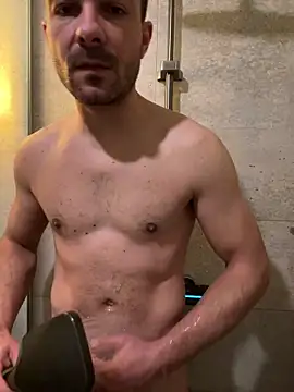 Snapshot of Adventurehotman chatting on February 11, 2025, 12:16 pm Adventurehotman online show from February 11, 2025, 12:16 pm