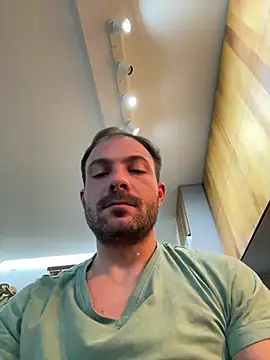 Snapshot of Adventurehotman chatting on February 17, 2025, 11:31 pm Adventurehotman online show from February 17, 2025, 11:31 pm