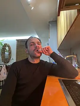 Snapshot of Adventurehotman chatting on February 25, 2025, 11:33 pm Adventurehotman online show from February 25, 2025, 11:33 pm