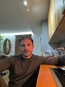 Snapshot of Adventurehotman chatting on March 5, 2025, 11:16 pm Adventurehotman online show from March 5, 2025, 11:16 pm