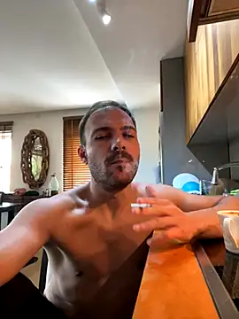 Snapshot of Adventurehotman chatting on October 3, 2025, 9:28 am Adventurehotman online show from October 3, 2025, 9:28 am