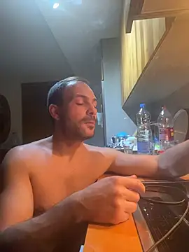 Snapshot of Adventurehotman chatting on October 26, 2025, 12:27 am Adventurehotman online show from October 26, 2025, 12:27 am