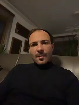 Snapshot of Adventurehotman chatting on November 6, 2025, 5:25 pm Adventurehotman online show from November 6, 2025, 5:25 pm