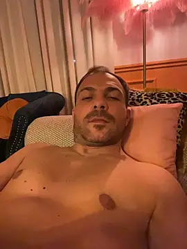 Adventurehotman online show from November 15, 2025, 11:43 pm