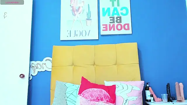 SofiaSexy  online show from February 3, 2025, 8:13 pm