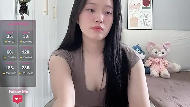 Snapshot of rose-u chatting on May 27, 2026, 1:57 am rose-u online show from May 27, 2026, 1:57 am