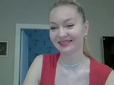 ZarinaSwift online show from February 5, 2025, 4:48 am