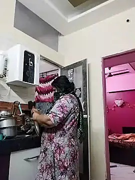 RESHMA 21 online show from February 22, 2025, 10:40 am