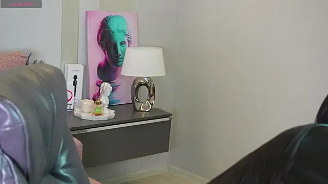  MIURA  online show from February 10, 2025, 1:14 am