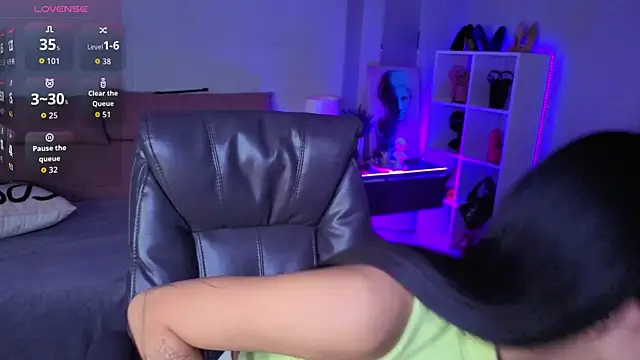  MIURA  online show from November 28, 2025, 1:08 am