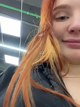 AmmyHot online show from December 19, 2024, 7:18 am