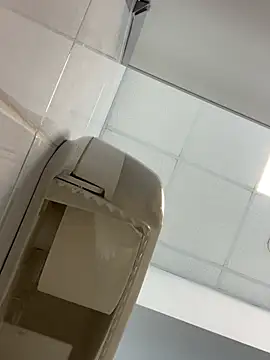 AmmyHot online show from March 5, 2025, 7:16 am