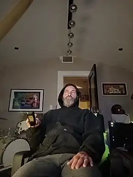 Hotbodyscottie online show from November 12, 2025, 8:48 am