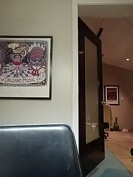 Hotbodyscottie online show from December 4, 2025, 8:34 am