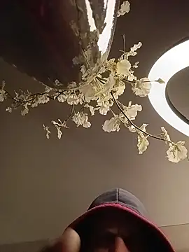 Hotbodyscottie online show from January 14, 2026, 10:32 am