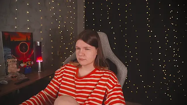 cuteamberlyyy online show from December 22, 2025, 4:53 am